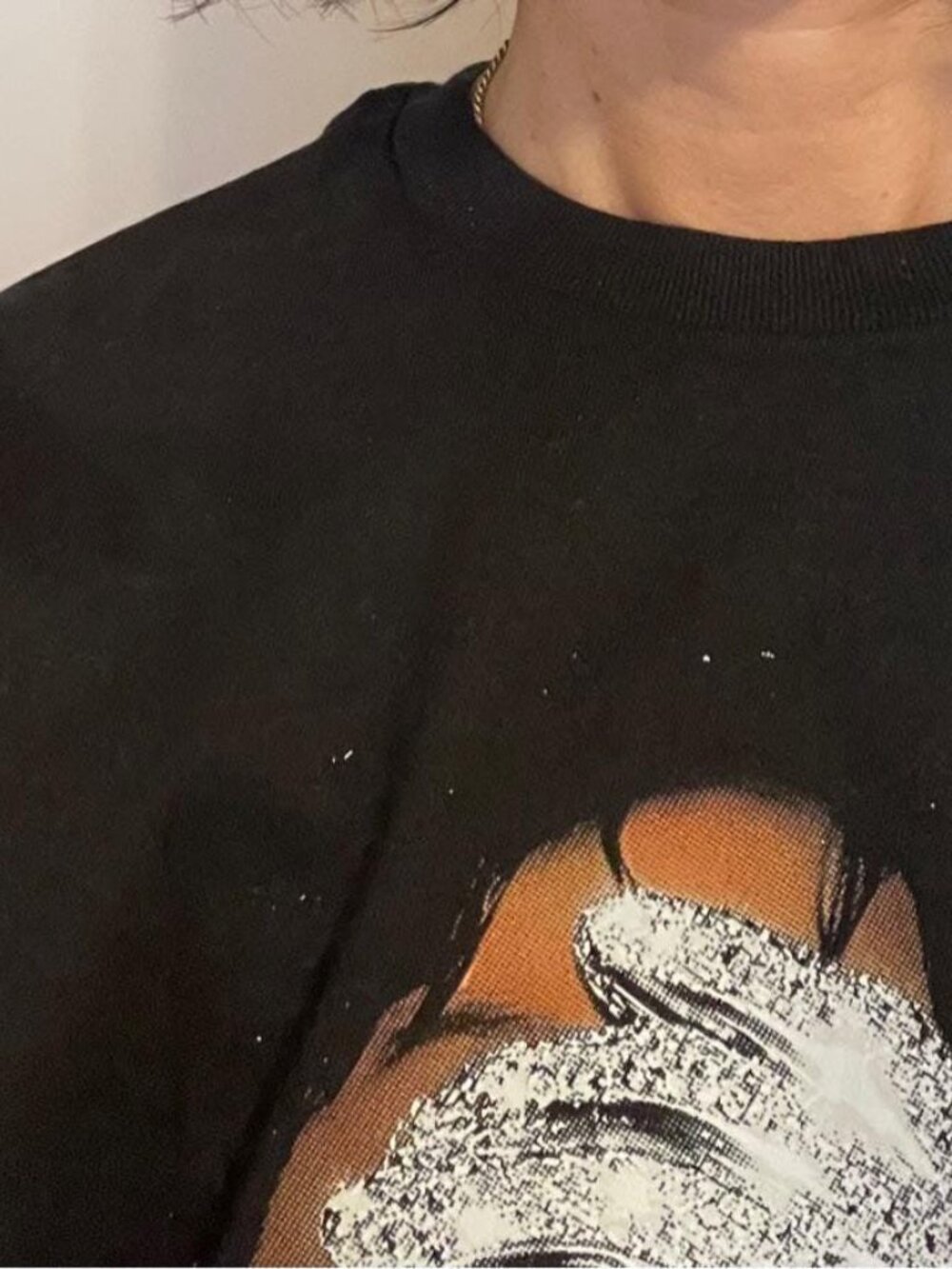 Michael Jackson Glove Graphic T-Shirt, 90s King of Pop Tee - Picture 3 of 5